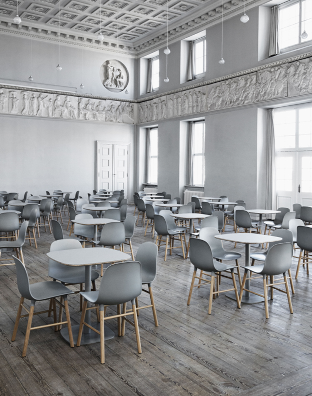 Form Chair Brass Base - Image 5